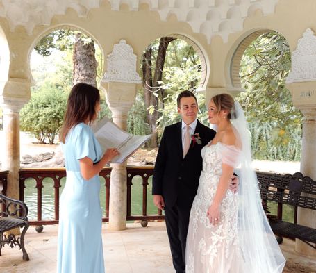 Oficiante de bodas Sevilla Clara Martín